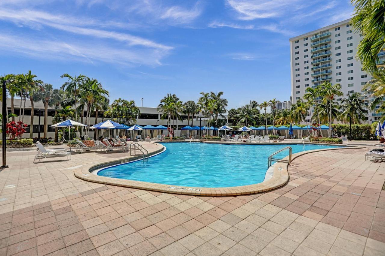 Ocean Reserve Condominium マイアミビーチ エクステリア 写真