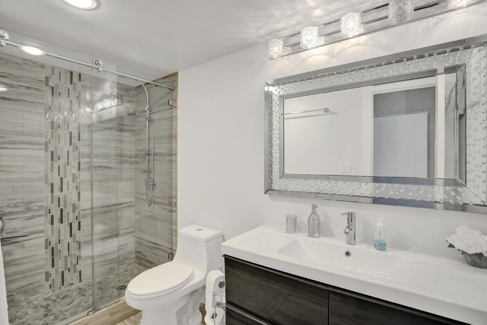 Ocean Reserve Condominium マイアミビーチ 部屋 写真