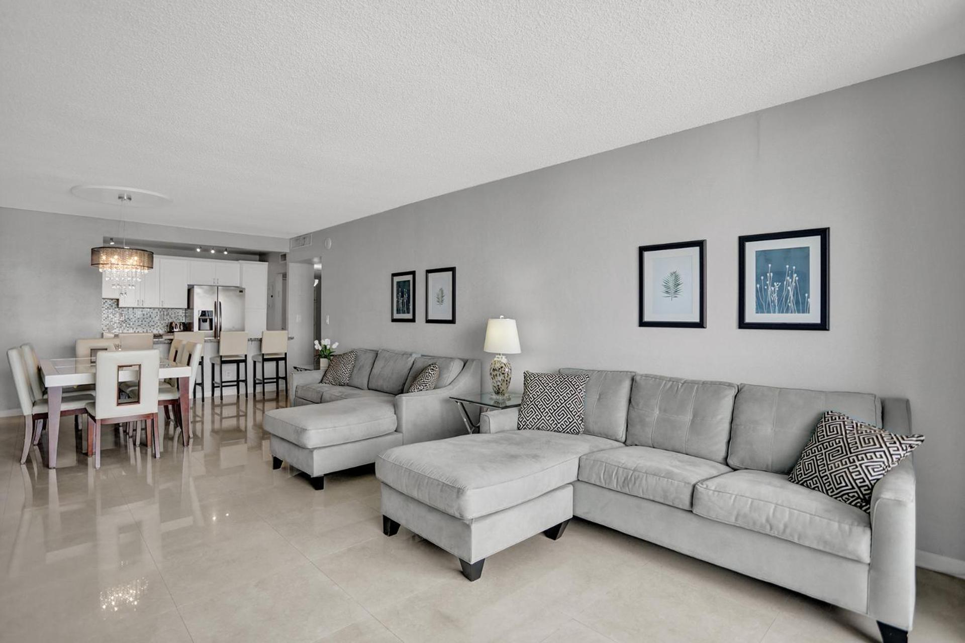 Ocean Reserve Condominium マイアミビーチ 部屋 写真