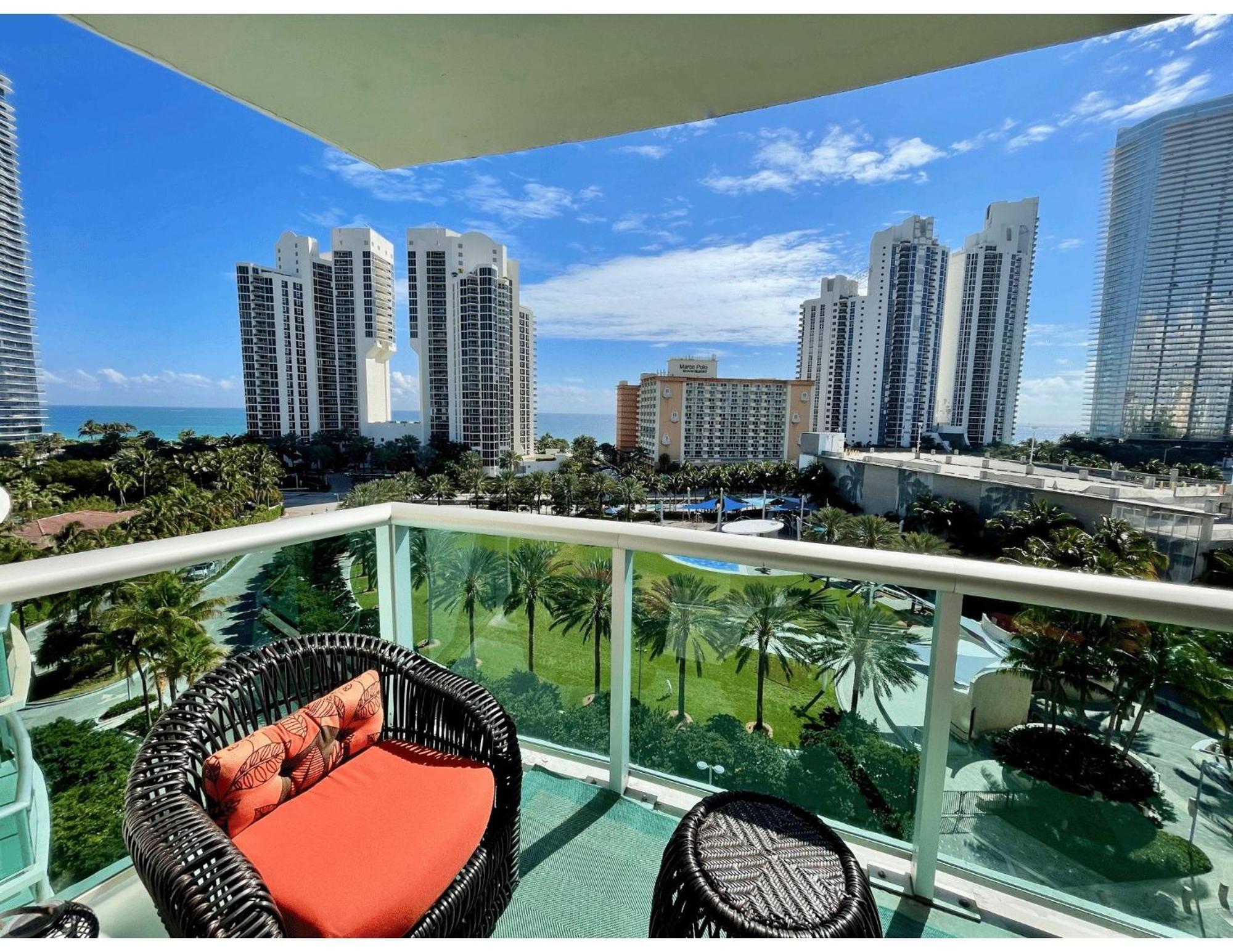Ocean Reserve Condominium マイアミビーチ 部屋 写真